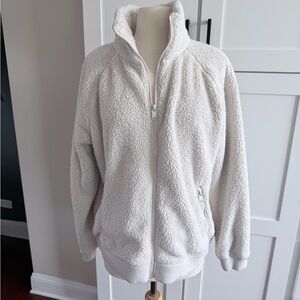 Athleta Tugga Sherpa Jacket in Ivory Medium